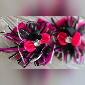 💚💥3/$15💥- Girl Bows Set Of 2